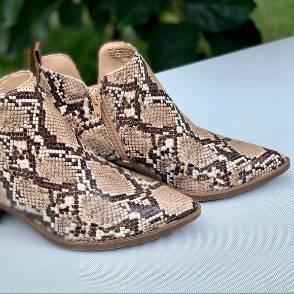 Women’s Snakeskin Western Boots Fashion Shoes New - Picture 13 of 14